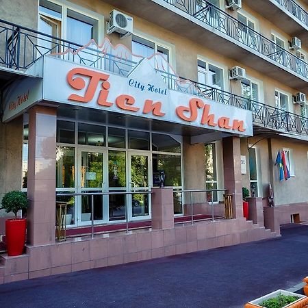 City Hotel Tien Shan Koktobe Eksteriør billede