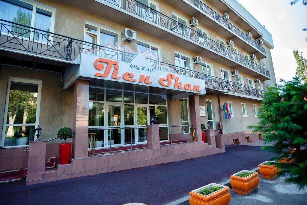 City Hotel Tien Shan Koktobe Eksteriør billede