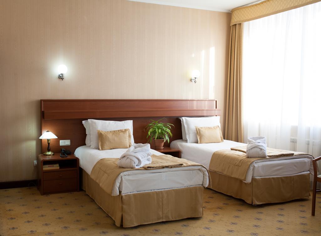 City Hotel Tien Shan Koktobe Eksteriør billede
